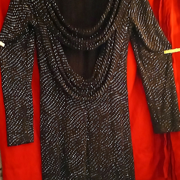 Cachet sequence black gown - Picture 2 of 4